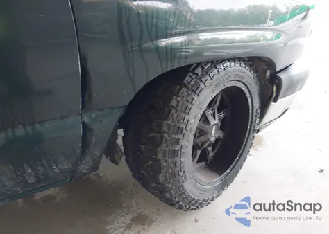 2005 Chevrolet Silverado 2500Hd Lt z USA, uszkodzony, nr VIN 1GCHC29U85E191608